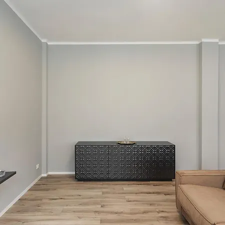 Quinto Modern Flat By Wonderful Italy * Janov
