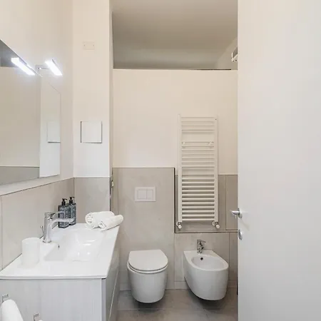 Quinto Modern Flat By Wonderful Italy Apartament Genua